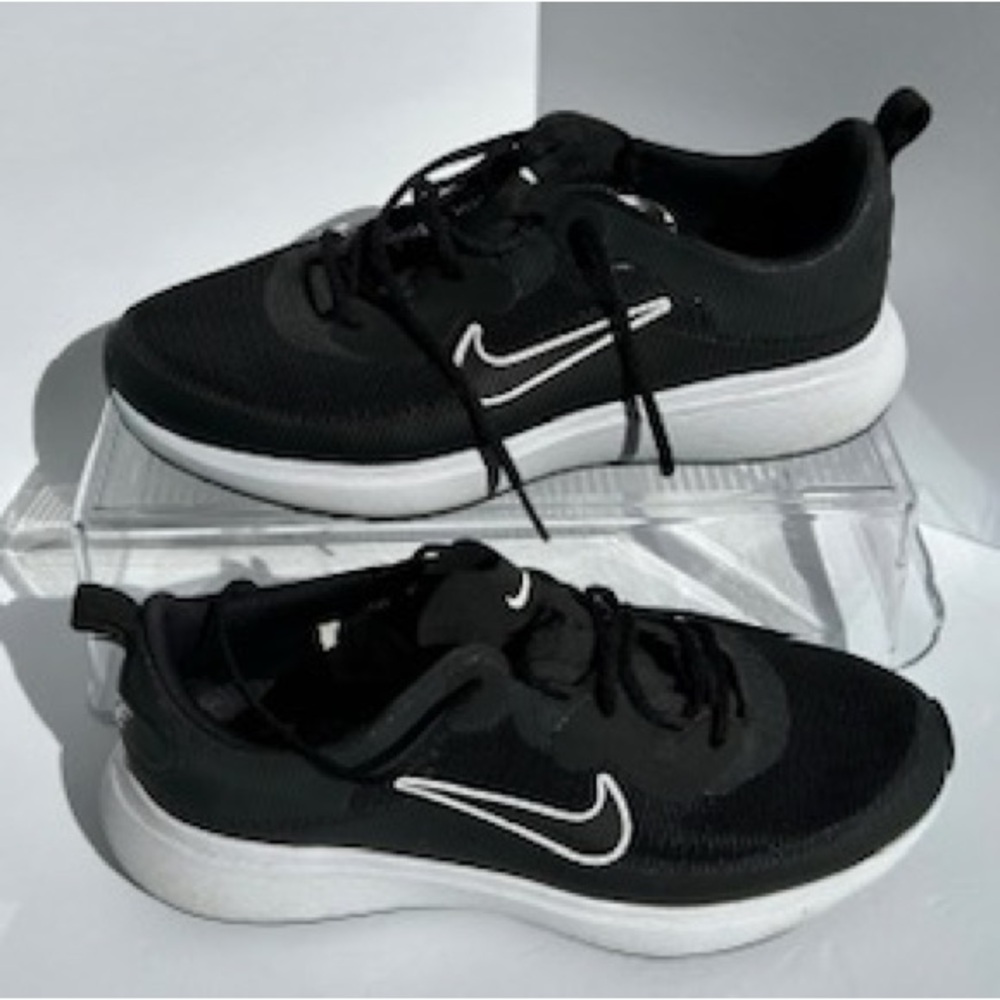 Nike Golf Summerlite Spikeless Shoes (sz 8.5)